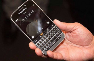 BlackBerry Classic vừa cho đặt trước đã ‘cháy hàng’ tại Mỹ
