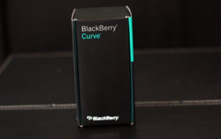 BlackBerry Curve 9220 giá 4,6 triệu