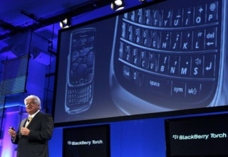 BlackBerry Torch 9800 ra mắt