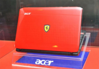 Bộ sưu tập netbook và smartphone Acer Ferrari