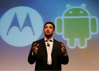 Các hãng dè chừng Google - Motorola