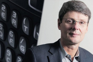 CEO RIM lý giải sự chậm trễ BlackBerry 10