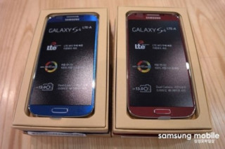 Chưa ra mắt, Galaxy S4 bản mới đã có ảnh ‘đập hộp’