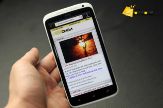 ‘Đập hộp’ HTC One X đầu tiên về VN