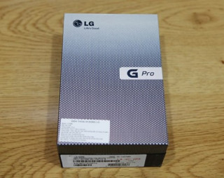 ‘Đập hộp’ LG Optimus G Pro chính hãng tại Việt Nam
