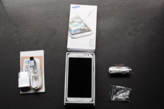 ‘Đập hộp’ Samsung Galaxy Note II chính hãng