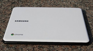 ‘Đập hộp’ Samsung Series 5 ChromeBook