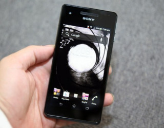 ‘Đập hộp’ smartphone chống nước mới nhất của Sony