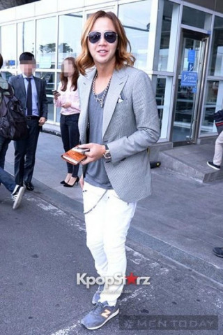 Đồ ‘chuẩn men’ hiếm có khó tìm của Jang Geun Suk