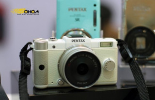 Fujifilm X10 và Pentax Q nâng cấp firmware