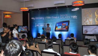 Galaxy Tab 7.0 Plus khoảng 13 triệu ở VN