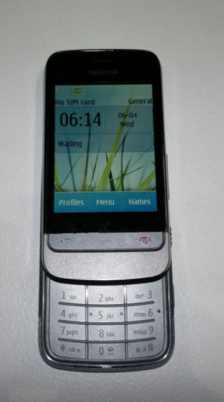 Hình ảnh chiếc di động ‘lạ’ của Nokia