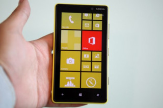 Hình ảnh Nokia Lumia 820 tại VN