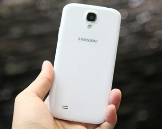 Hình ảnh thực tế Samsung Galaxy S4 màu trắng