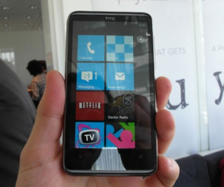 HTC HD7 - ‘kẻ thừa kế’ HD2
