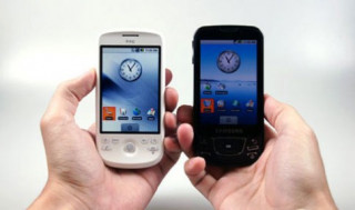 HTC Magic vs. Samsung i7500