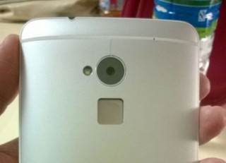 HTC One Max có tính năng bảo mật vân tay như iPhone 5S