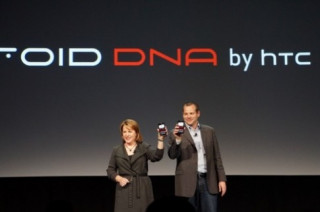 HTC trình làng Droid DNA 5 inch tại Mỹ