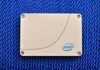 Intel ra ổ SSD tốc độ tối đa 768 MB/giây