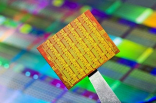 Intel thử nghiệm vi xử lý 48 lõi