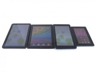 iPad 2, LG Pad, PlayBook và Xoom so tài