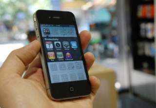 iPhone 4 ở VN là biểu tượng khoe của