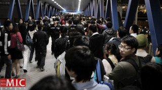 iPhone 4S gây náo loạn ở Hong Kong
