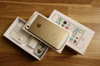 iPhone 5S giá giảm sâu, hàng mới khan hiếm