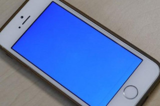 iPhone 6 dính lỗi màn hình xanh và tự khởi động lại