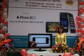 ‘Không khí’ iPhone ngập phố Hà Nội