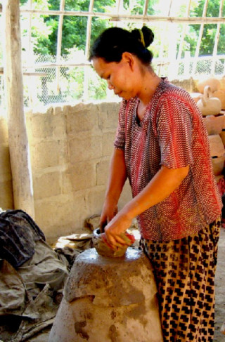 Làng gốm Bàu Trúc