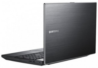 Laptop chơi game Samsung giá 1.699 USD