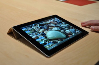 LG và Sharp cũng sản xuất màn hình Retina cho iPad mới