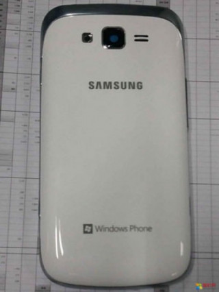 Lộ ảnh smartphone Windows Phone của Samsung