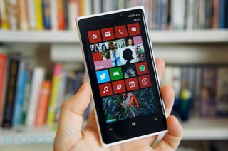 Lumia 920 giá gần 14 triệu, đặt hàng từ 26/11