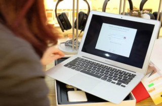 MacBook Air 2015 về Việt Nam với giá từ 20,5 triệu đồng