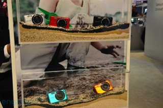 Máy ảnh chống thấm nước và chống sốc của Samsung