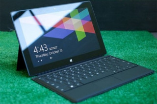Máy tính bảng Surface 7 inch sẽ được bán cuối năm nay