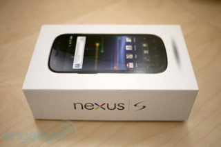 Mở hộp Nexus S chạy Android 2.3