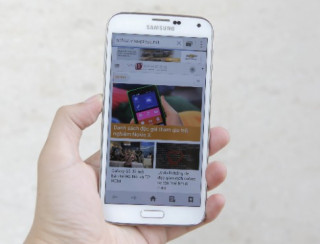 Mở hộp Samsung Galaxy S5 đầu tiên tại Việt Nam