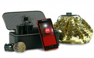 Motorola ra mắt phiên bản Droid Razr Maxx ‘Red Carpet’