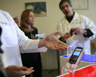 Nexus One bán kém iPhone 3GS 80 lần