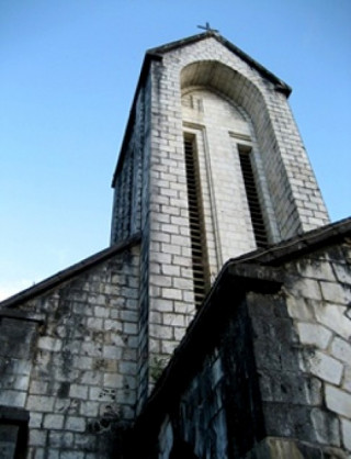 Nhà thờ đất Việt