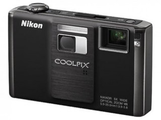 Nikon ra camera kiêm máy chiếu
