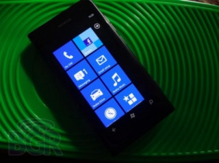 Nokia không ra mắt tablet tại MWC 2013