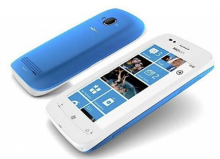 Nokia Lumia 710 giá khoảng 6,9 triệu đồng ở Đài Loan