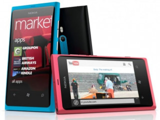 Nokia Lumia 800 bán từ 9/12