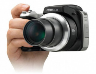 S8000fd - camera zoom 18x của Fujifilm