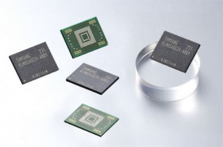 Samsung bắt đầu làm bộ nhớ 128 GB cho smartphone