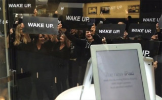 Samsung phủ nhận ‘giật giây’ vụ biểu tình tại Apple Store